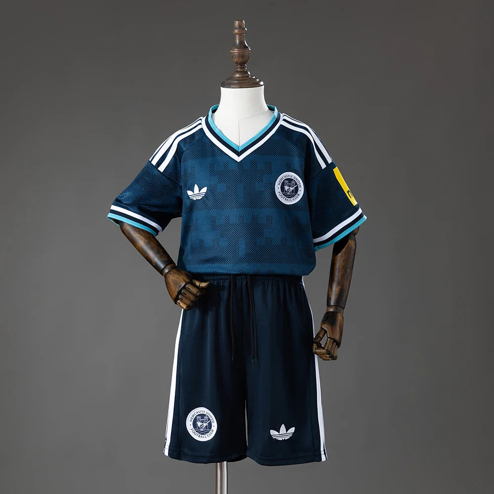 Newcastle 26/27 Away Kid's Jersey & Shorts